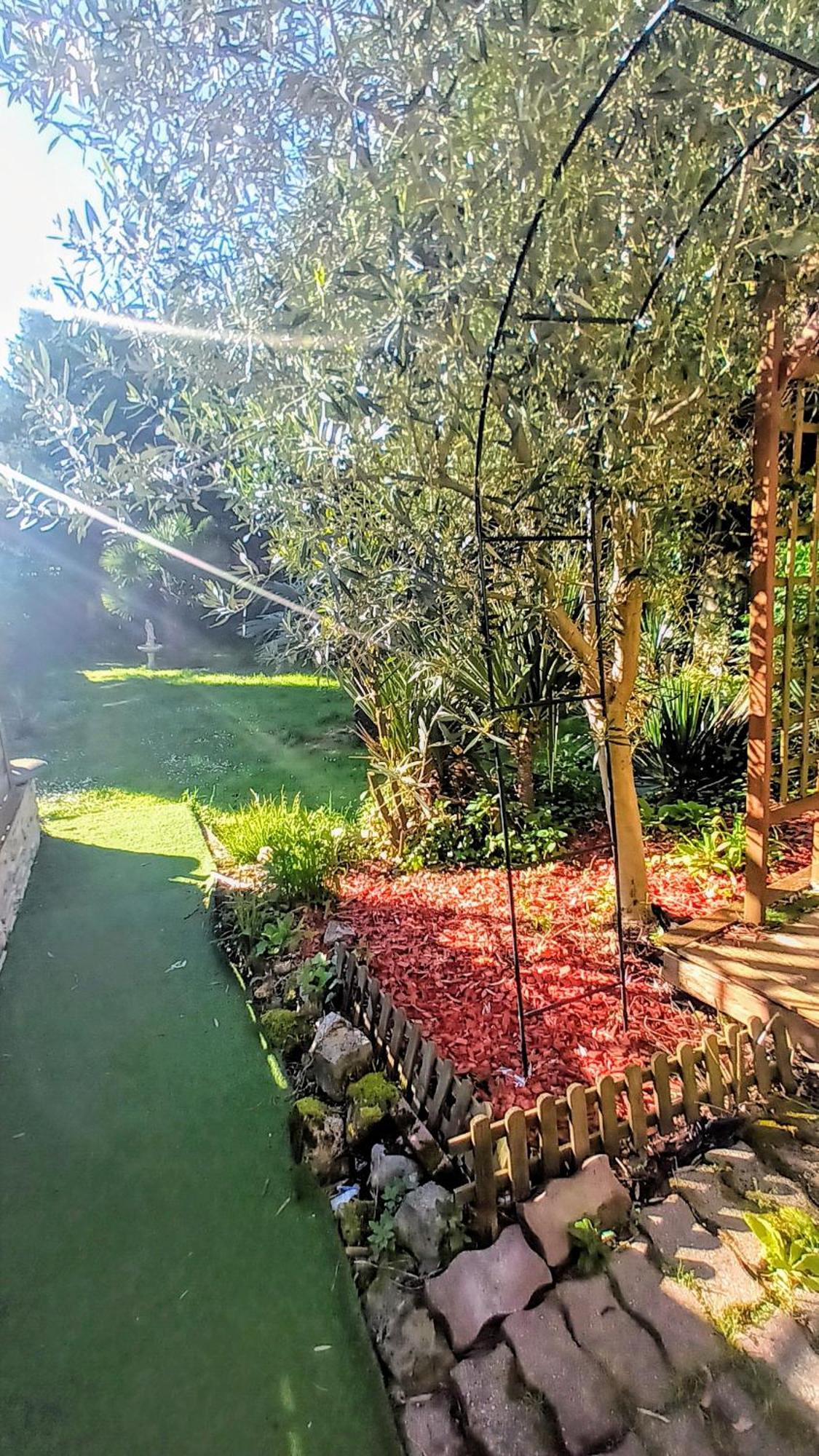 Gite Du Jardin Secret Saint-Valery-sur-Somme Exterior photo